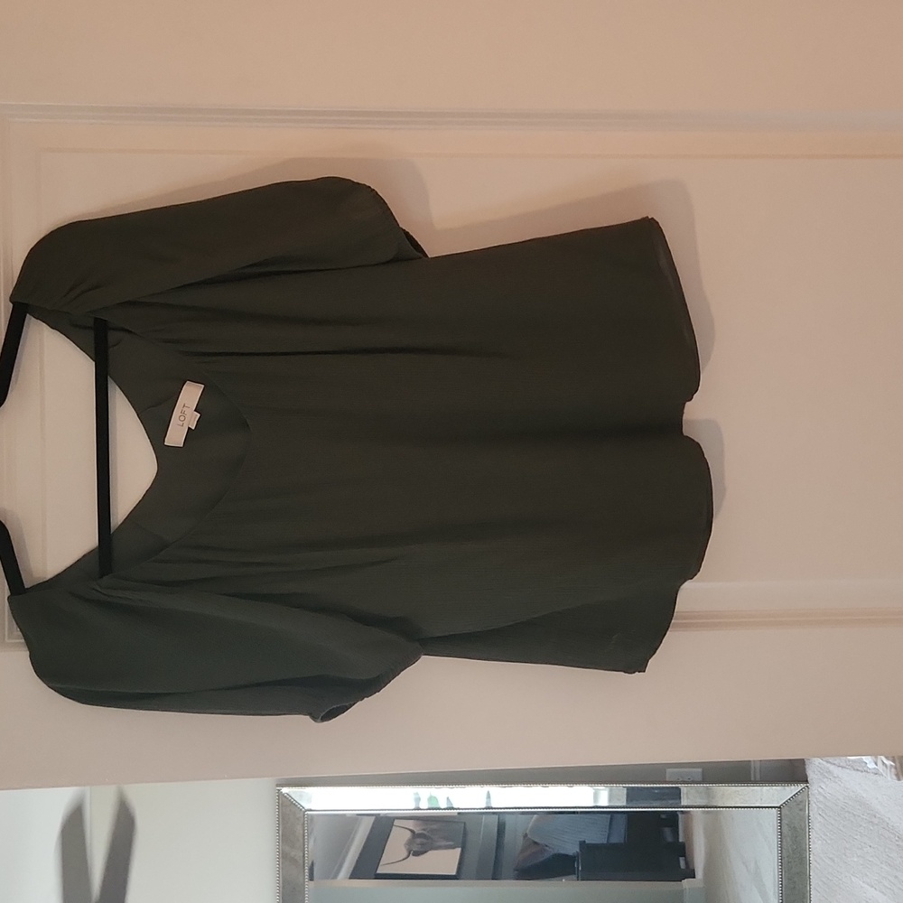 Size medium Loft blouse